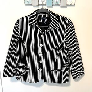Chaps Women’s Cropped Black and White Striped Blazer / Size XL / Good Condition